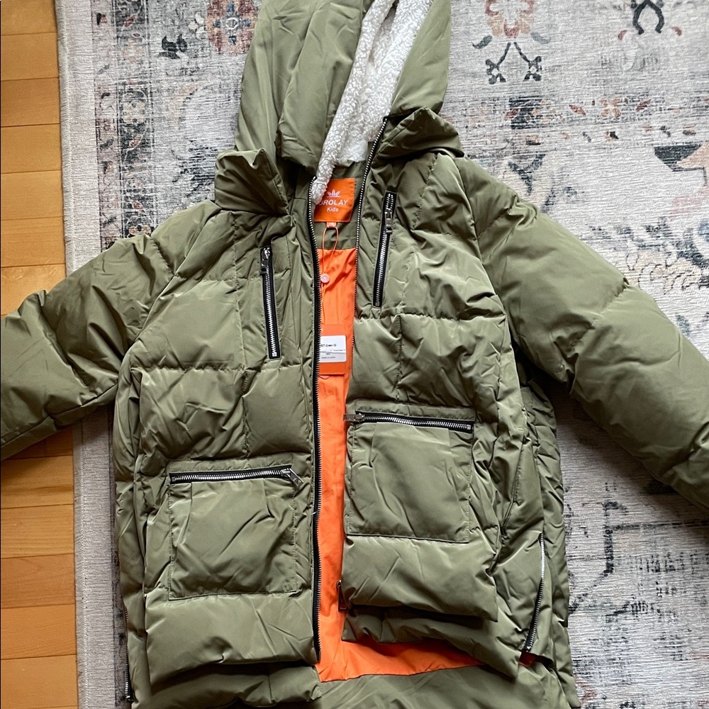 NWT Orolay girls Coat! Size 11/12y Olive Green Puffer Jacket with Orange Lining